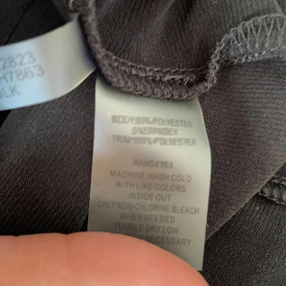 Calvin Klein Black Hi Lo Polyester Sleeveless Blouse Women’s Size Large - Picture 6 of 7